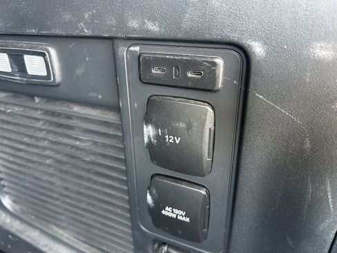 Used 2025 Lincoln Navigator Black Label AWD/4WD image 18