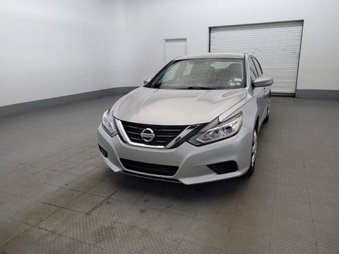 Used 2016 Nissan Altima 2.5 S w/ Power Driver Seat Package FWD image 15