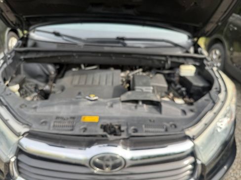 Used 2015 Toyota Highlander Limited Platinum AWD/4WD image 24