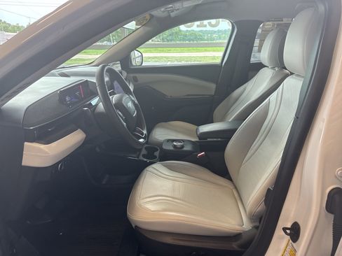 Used 2024 Ford Mustang Mach-E Premium image 11