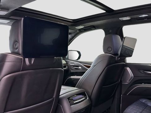 Used 2021 Cadillac Escalade Sport Platinum AWD/4WD image 23