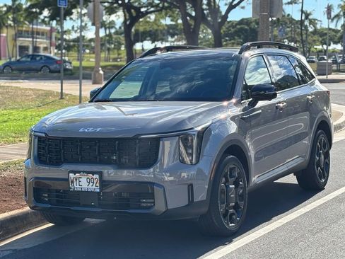 Used 2024 Kia Sorento SX image 1