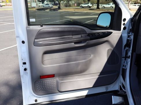 Used 2001 Ford F250 XL AWD/4WD image 23
