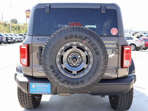 New 2025 Ford Bronco Big Bend w/ Black Diamond Package image 4