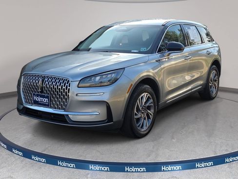 Used 2023 Lincoln Corsair AWD image 1