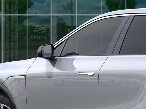 New 2025 Cadillac Lyriq Luxury image 12