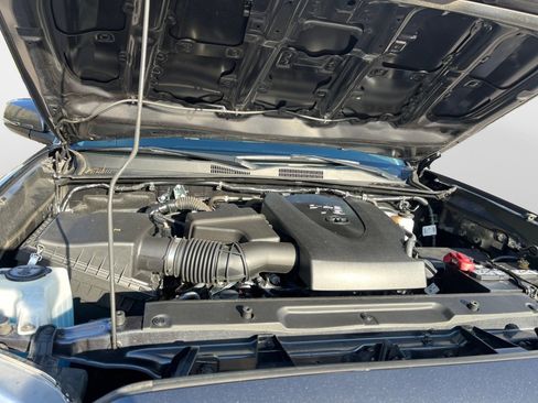 Certified 2022 Toyota Tacoma SR5 w/ Technology Package image 16