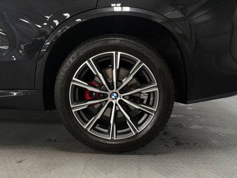 Used 2024 BMW X5 xDrive40i w/ M Sport Package AWD/4WD image 7