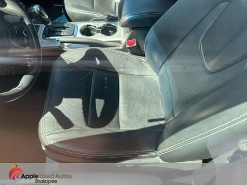 Used 2012 Ford Fusion SEL FWD image 3