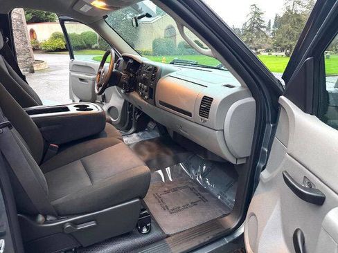 Used 2011 Chevrolet Silverado 1500 W/T image 16