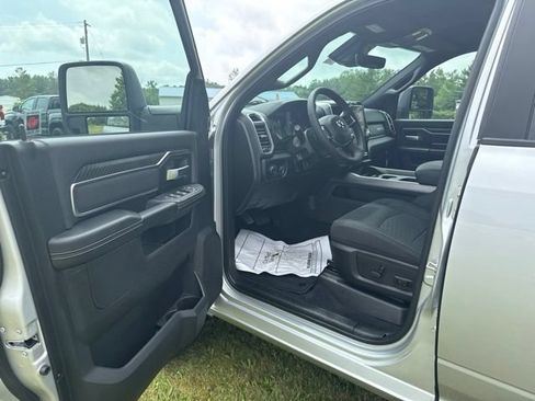 New 2026 RAM 2500 Big Horn AWD/4WD image 10