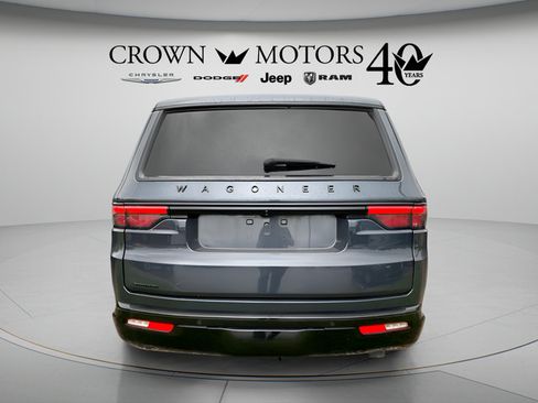 Used 2023 Jeep Wagoneer Series II AWD/4WD image 13
