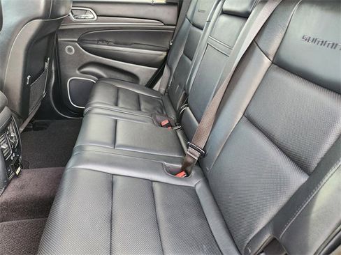 Used 2018 Jeep Grand Cherokee Summit image 12