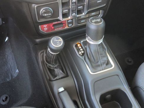 New 2026 Jeep Wrangler Unlimited Rubicon image 18