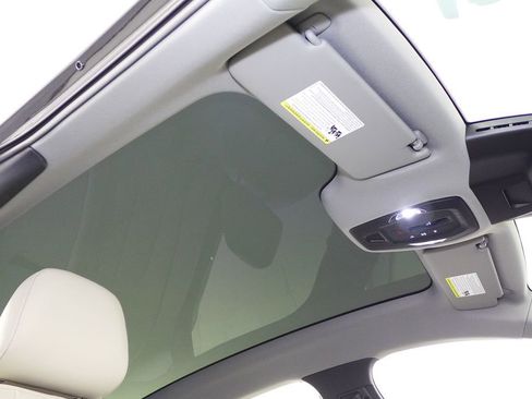 Used 2025 Audi A6 e-tron Premium w/ Ultra Package image 18