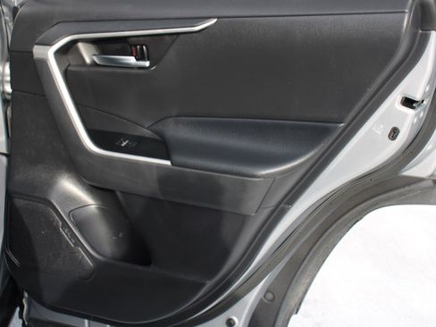 Certified 2022 Toyota RAV4 XLE image 18