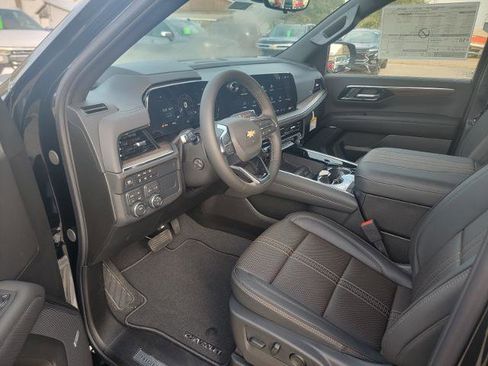 New 2026 Chevrolet Suburban High Country AWD/4WD image 13