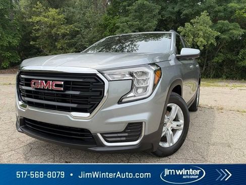 Certified 2024 GMC Terrain SLE w/ Driver Convenience Package FWD image 1