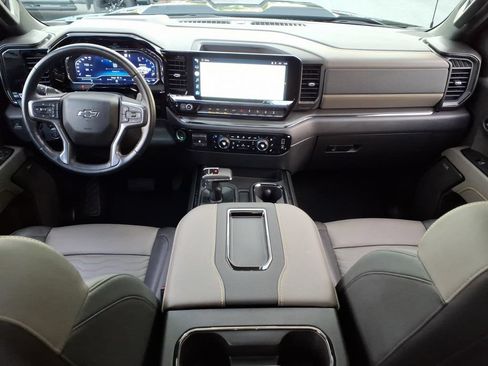 Used 2022 Chevrolet Silverado 1500 ZR2 w/ Technology Package AWD/4WD image 24