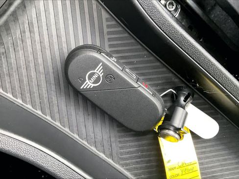 Used 2025 MINI Cooper S FWD image 13
