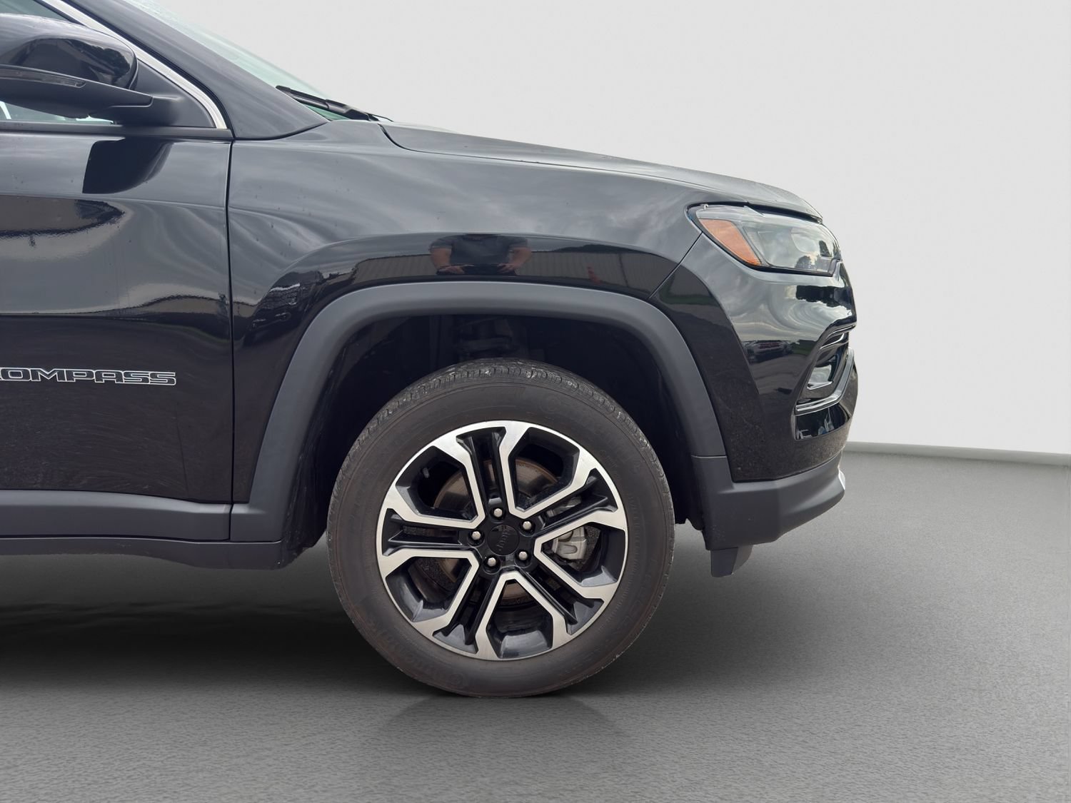 Used 2022 Jeep Compass Limited AWD/4WD image 21