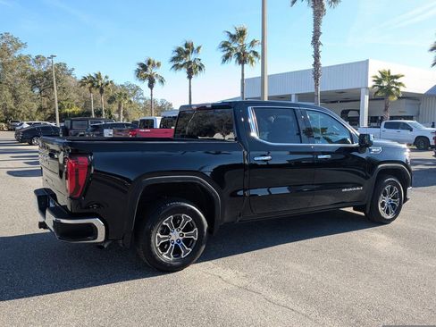 Used 2025 GMC Sierra 1500 SLT image 3