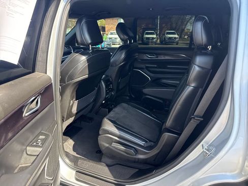Used 2021 Jeep Grand Cherokee L Laredo AWD/4WD image 18