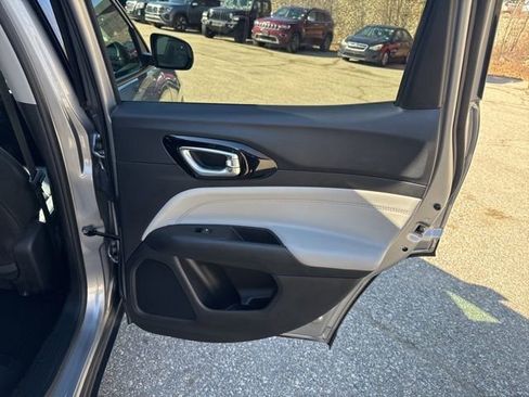 Used 2022 Jeep Compass Limited AWD/4WD image 16