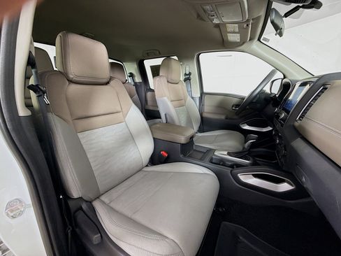 Used 2023 Nissan Frontier SV RWD image 34