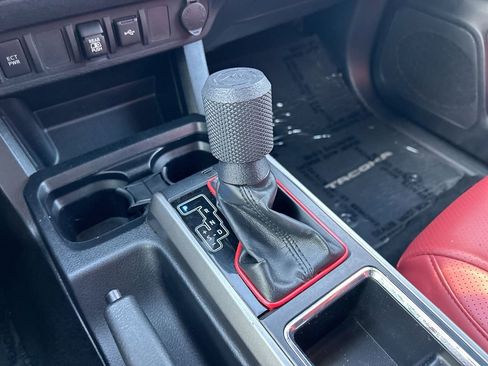 Used 2020 Toyota Tacoma SR5 RWD image 20