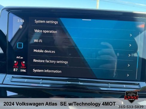 Used 2024 Volkswagen Atlas SE image 20