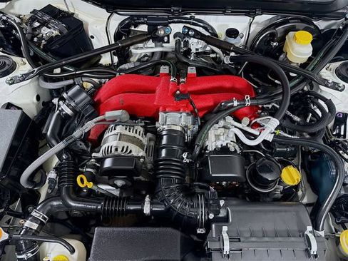 Used 2018 Subaru BRZ tS image 30