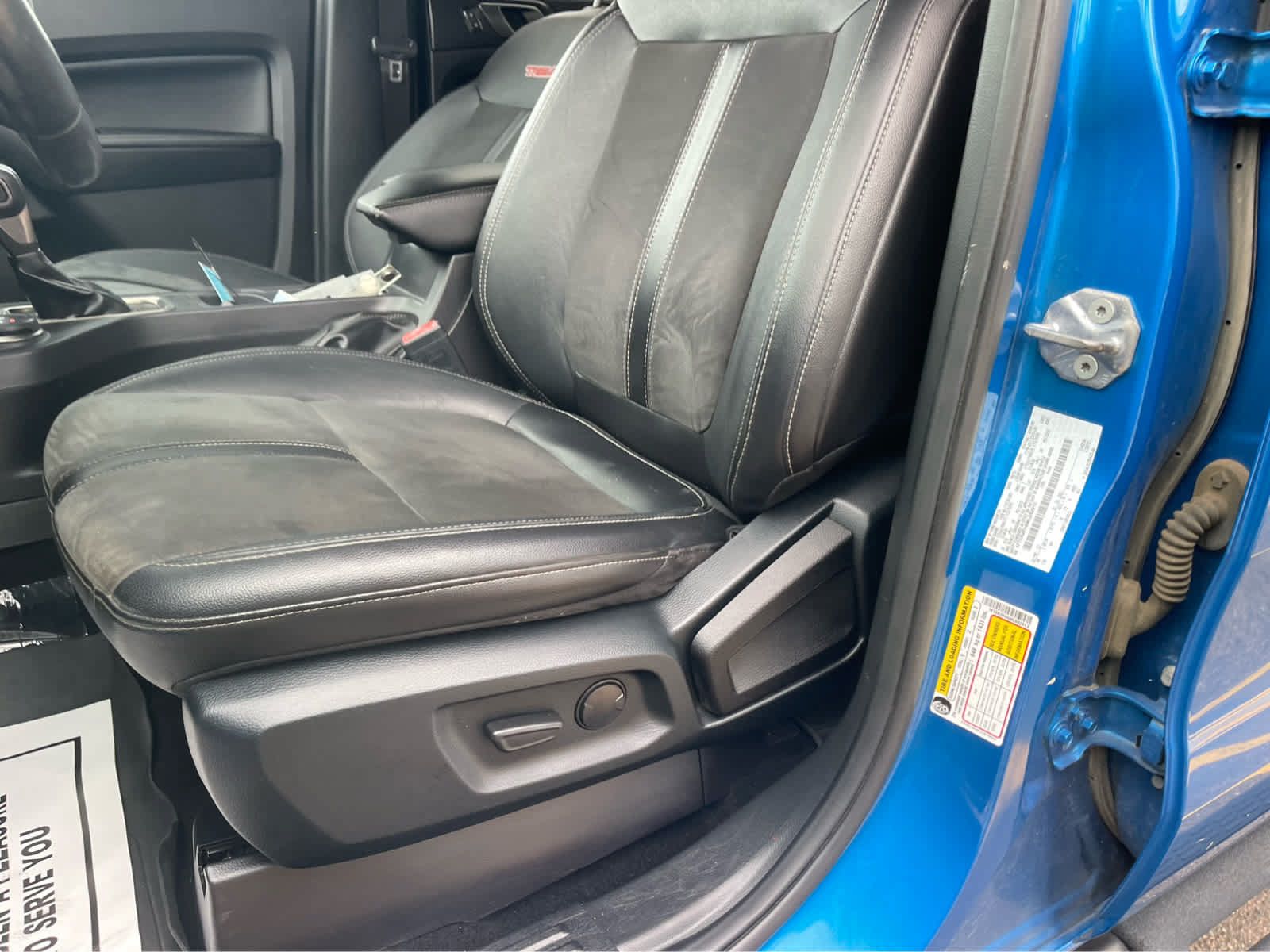 Used 2021 Ford Ranger Lariat w/ Tremor Off-Road Package AWD/4WD image 13