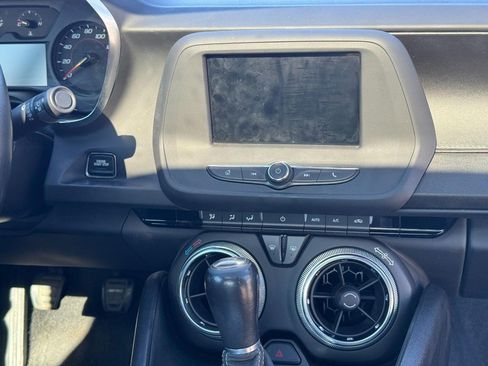 Used 2021 Chevrolet Camaro LT image 14