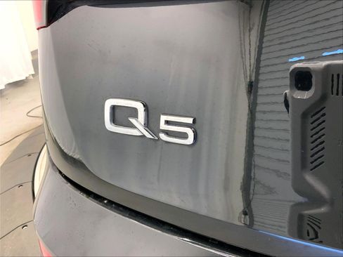 Certified 2021 Audi Q5 e Prestige w/ Prestige Package AWD/4WD image 7