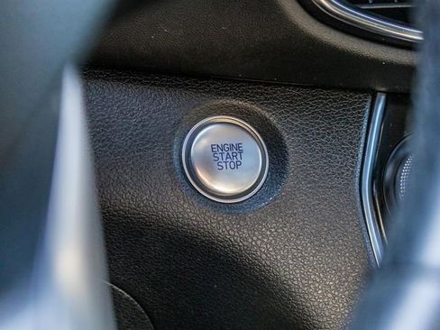 Used 2020 Hyundai Santa Fe Limited image 35