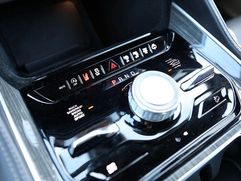 Used 2022 Jeep Wagoneer Series III w/ Convenience Group I image 33