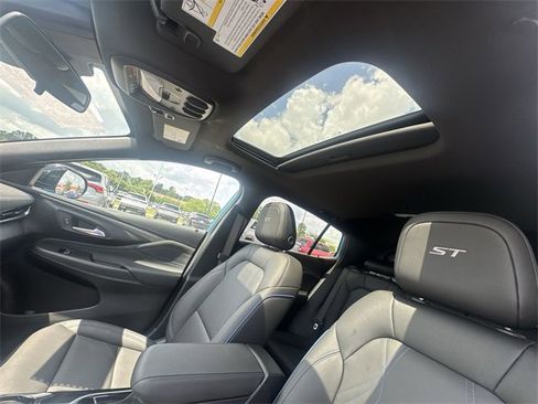 New 2025 Buick Envista Sport Touring w/ Convenience I Package image 21