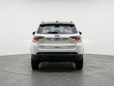 Used 2025 Jeep Compass Trailhawk AWD/4WD image 7