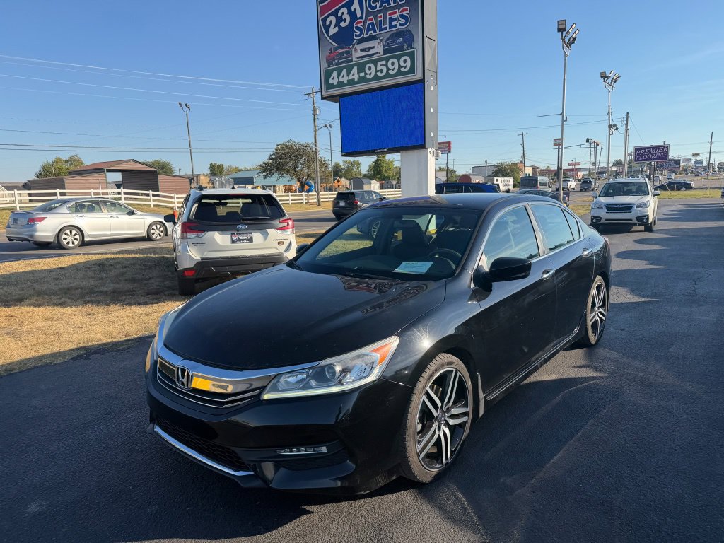 Used 2017 Honda Accord Sport image 7
