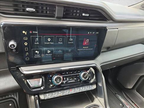 Used 2025 GMC Sierra 2500 AT4X AWD/4WD image 14