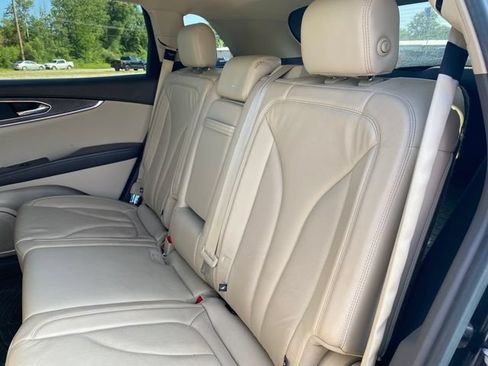 Used 2016 Lincoln MKX Select w/ Select Plus Package FWD image 17