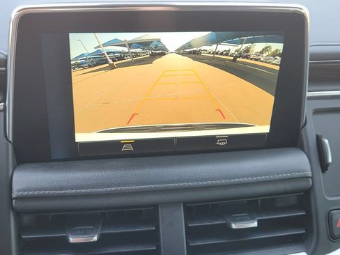 Used 2022 Chevrolet Tahoe LT AWD/4WD image 13