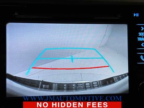 Used 2018 Toyota Tacoma Limited image 33