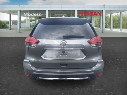 Used 2020 Nissan Rogue SV FWD image 4