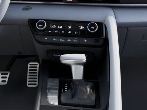New 2026 Hyundai Elantra SEL Sport Premium FWD image 16