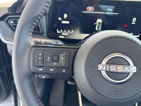 New 2026 Nissan Kicks SR w/ SR Premium Package FWD image 27