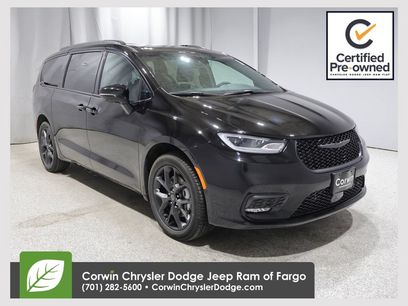Certified 2025 Chrysler Pacifica Limited