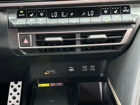 Used 2025 Toyota Camry XSE w/ Premium Package FWD image 17