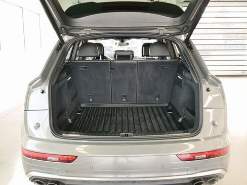 Used 2023 Audi SQ5 Premium Plus w/ Premium Plus Package image 13